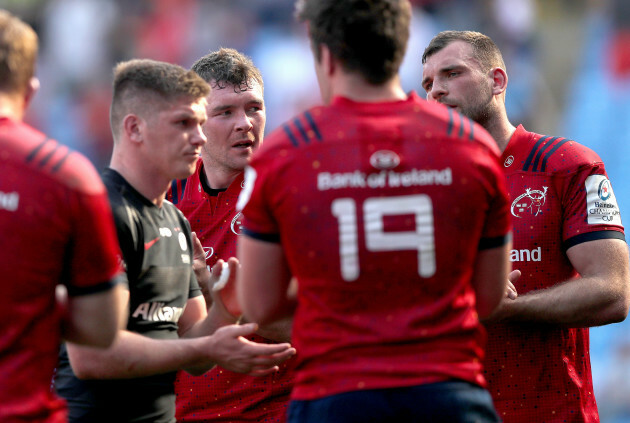 Peter O’Mahony and Tadhg Beirne dejected