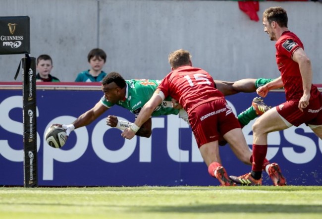 Iliesa Ratuva Tavuyara dives in to score the opening try