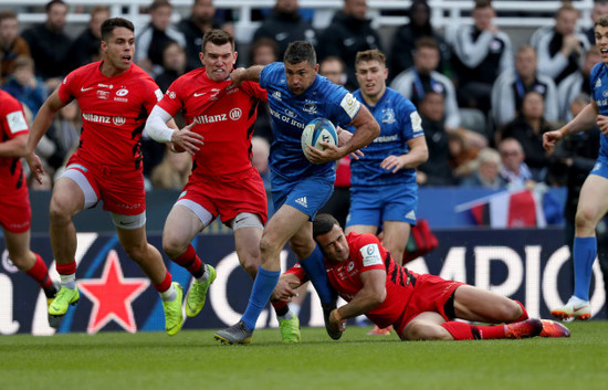 Alex Lozowski and Ben Spencer tackle Rob Kearney