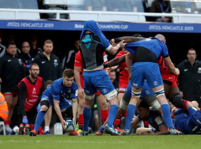 James Ryan has his jersey pulled off by Maro Itoje