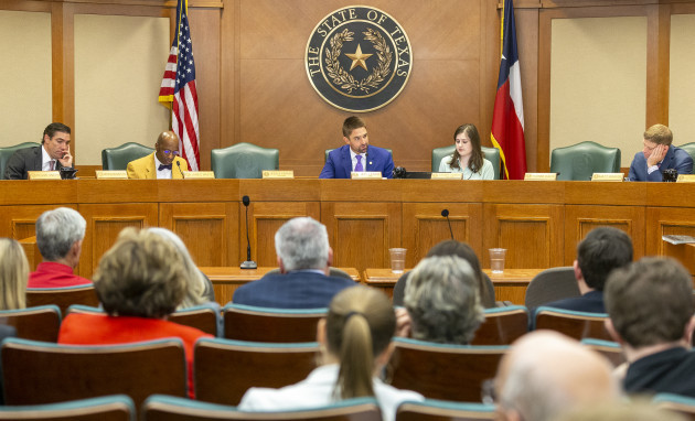 Texas Democrats protest anti-abortion bill, briefly halt hearing