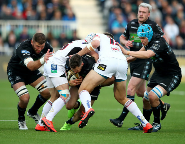 Michael Lowry and Stuart McCloskey tackle Tommy Seymour