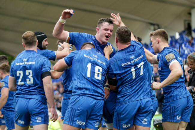 James Lowe celebrates his try with James Ryan, Andrew Porter, Ed Byrne and Garry Ringrose