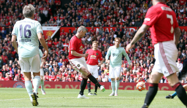 Man Utd 1999 Legends v Bayern Munich Legends - Old Trafford