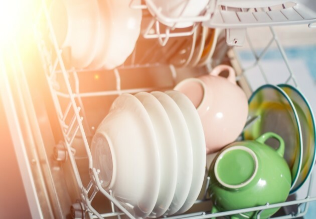 'Let the vinegar work its magic': 6 deep cleaning tips for a sparkling ...