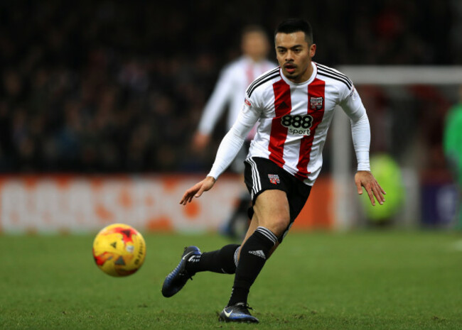 Brentford v Brighton and Hove Albion - Sky Bet Championship - Griffin Park