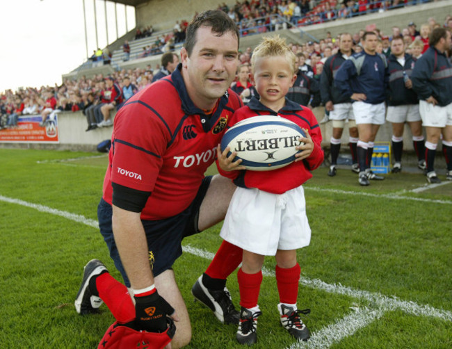 Anthony Foley with mascot Craig Casey