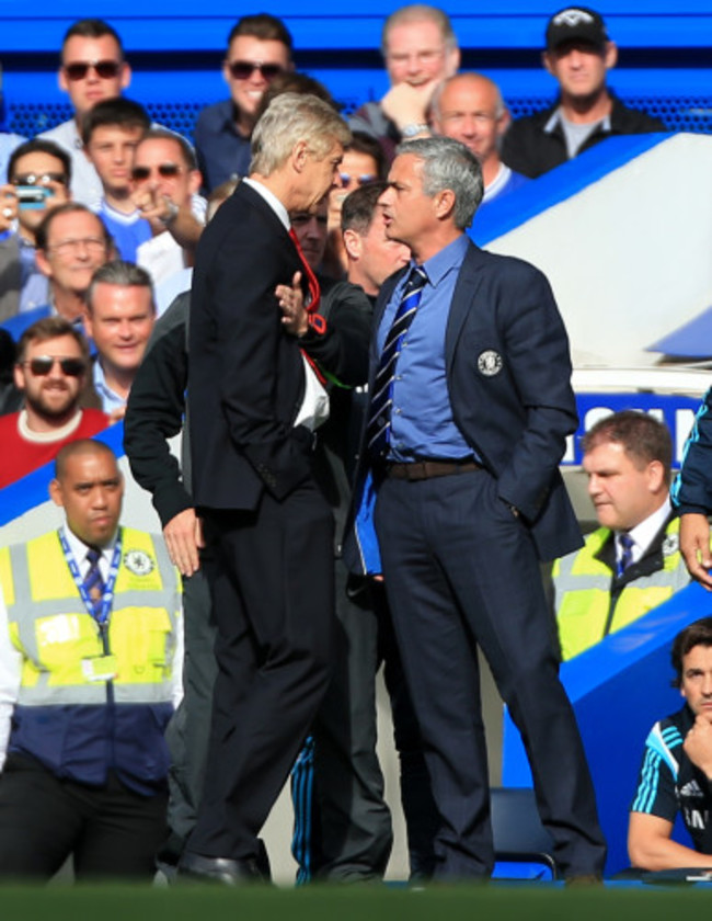 Soccer - Barclays Premier League - Chelsea v Arsenal - Stamford Bridge