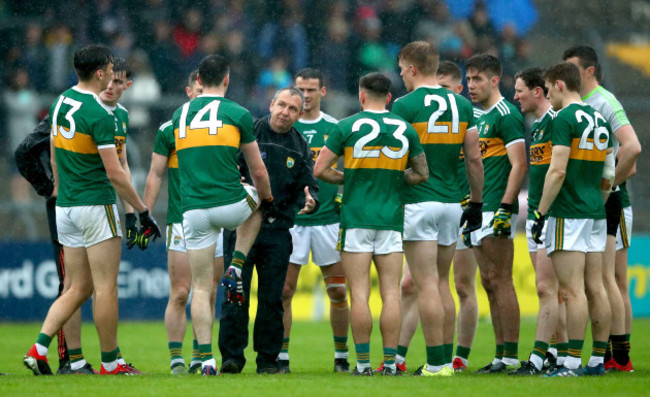 Peter Keane speaks to his team 1/6/2019