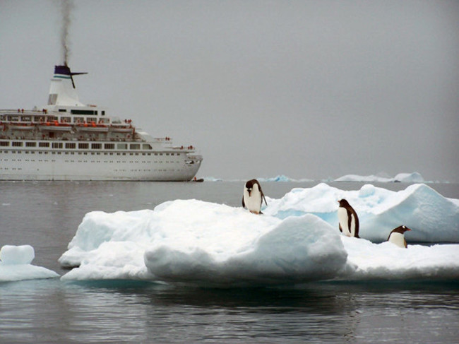 In 25 years, Antarctica lost enough ice to raise sea level by nearly 8 millimeters, research shows