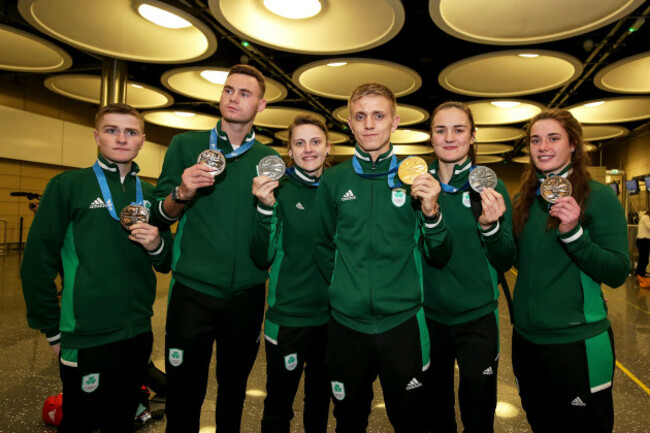 Regan Daly, Michael Nevin, Michaela Walsh, Kurt Walker, Kellie Harrington and Grainne Walsh with their medals