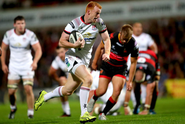 Peter Nelson runs in to score his side's second try