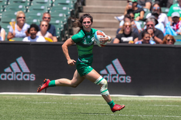 Ireland’s Amee Leigh Murphy Crowe runs in for a try