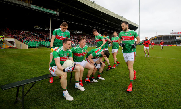 Mayo take their position for the team photo