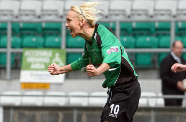 Stephanie Roche celebrates scoring the first goal of the game