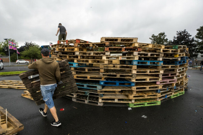 Battle of the Boyne bonfires