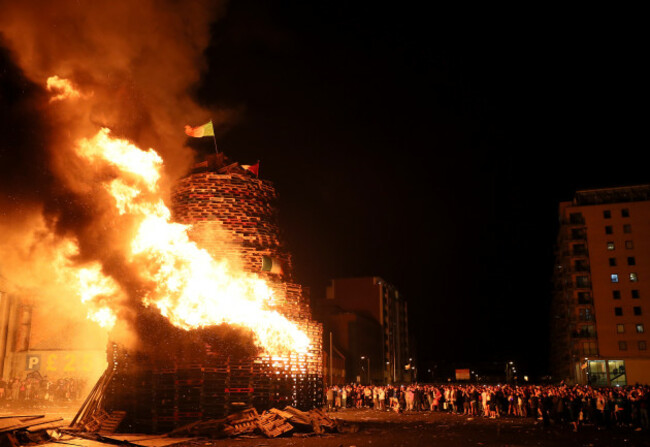 Battle of the Boyne bonfires