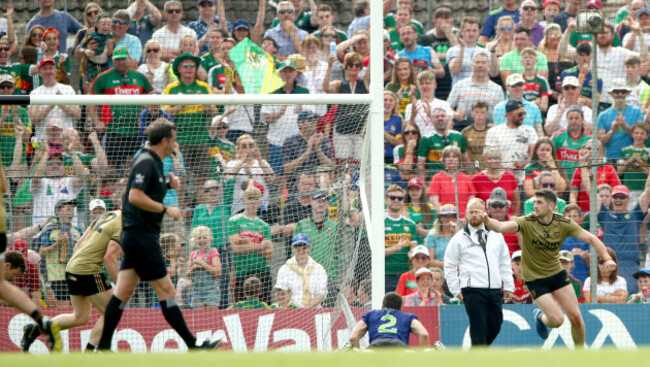 Paul Geaney scores his sides opening goal