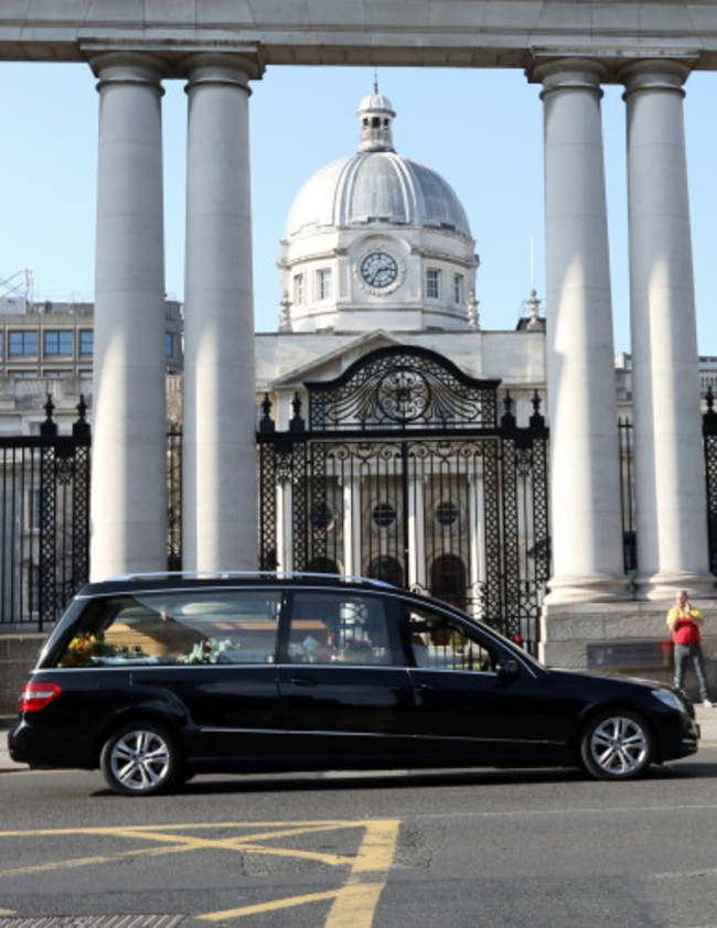 funeral 309_90556070