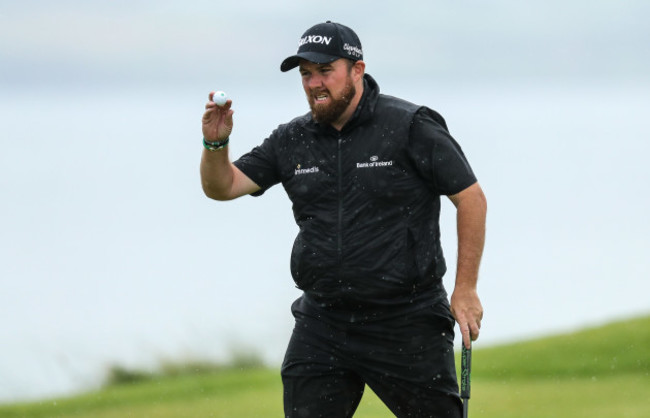Shane Lowry acknowledges fans