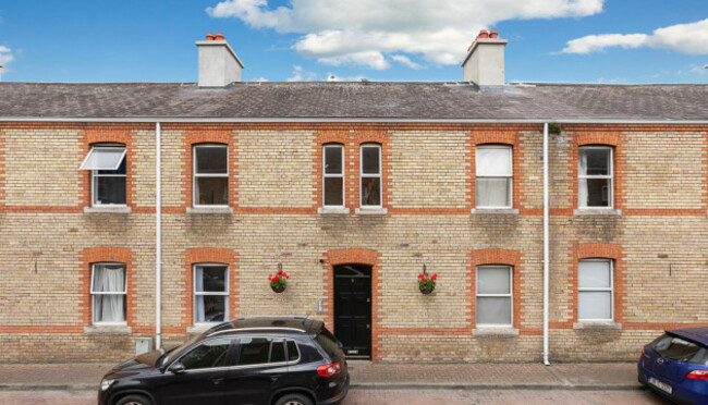 MDJkNWZiYjI4MWQwNzkyODVkMWNkNTRjOGRlY2Q2OGTadKi-wYnRPjaHahABD1Y4aHR0cDovL3MzLWV1LXdlc3QtMS5hbWF6b25hd3MuY29tL21lZGlhbWFzdGVyLXMzZXUvMC85LzA5ZjU4Zjg3NjQ3OWU1NWUwZTlmNWQ0YTYxOWI5NzQwLmpwZ3x8fHx8fDEwNDV4NjAwfHx8fA==