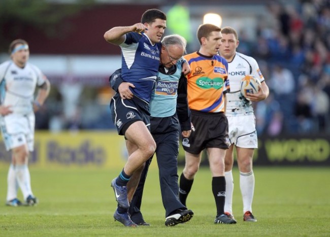 Eoin O'Malley goes off injured