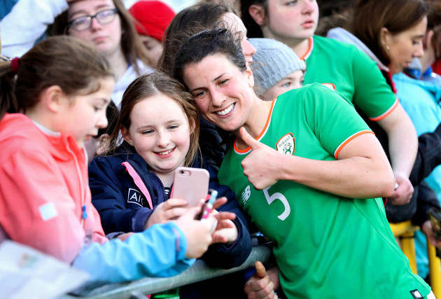 Niamh Fahey with fans after the game