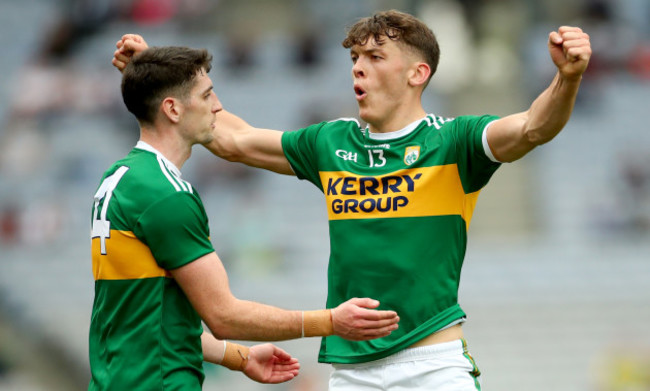 Paul Geaney and David Clifford celebrate a late score