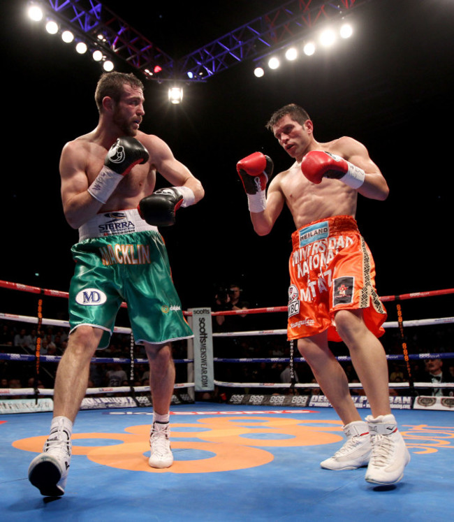 Matthew Macklin in action against Jorge Sebastien Heiland