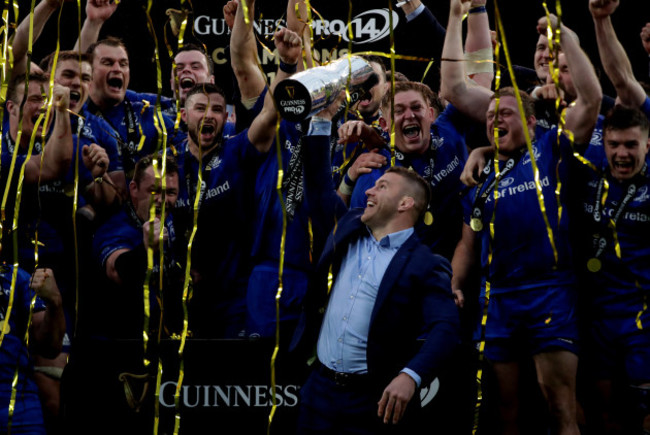 Leinster’s Sean O’Brien lifts the Trophy and the team celebrate