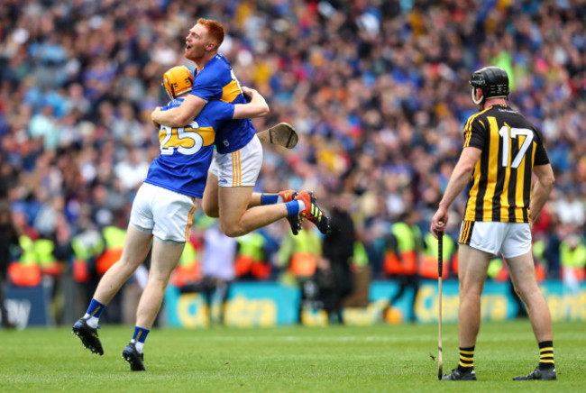 Jake Morris and Jason Forde celebrate at the final whistle