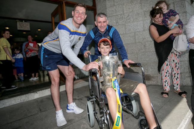 Seamus Callanan and Liam Sheedy with Luke Marum