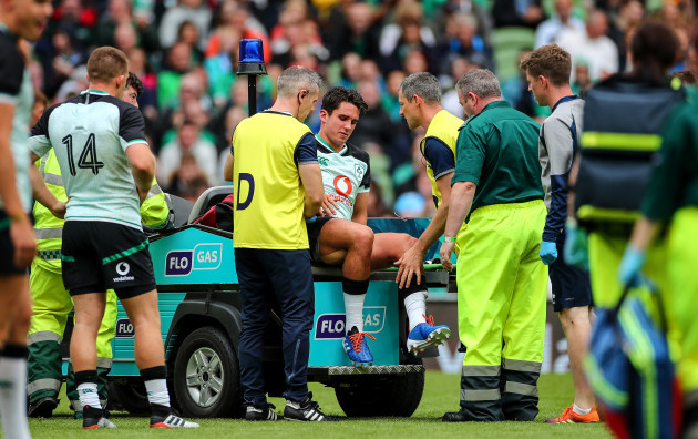 Joey Carbery leaves the field with an injury