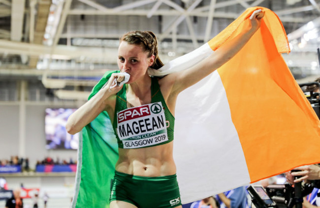 Ciara Mageean celebrates winning a bronze medal