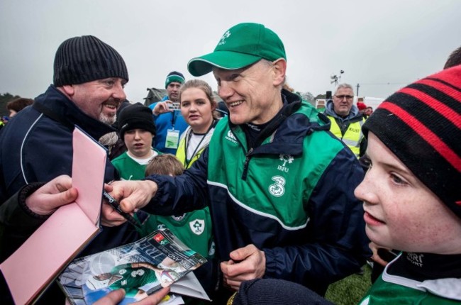 Joe Schmidt signs autographs for supporters