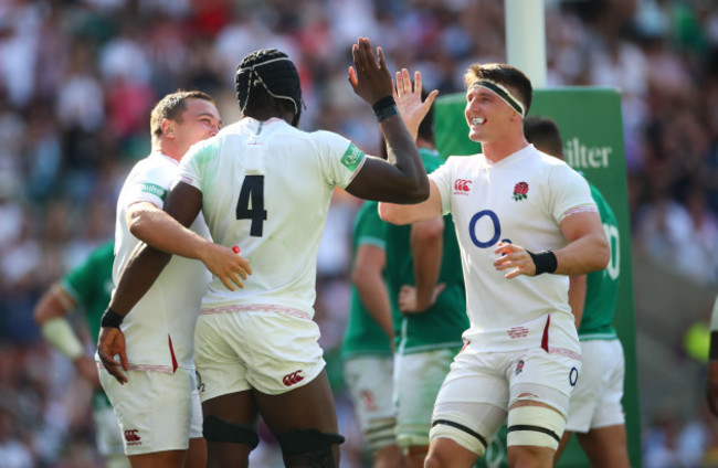 maro-itoje-celebrates-his-try-with-jamie-george-and-tom-curry