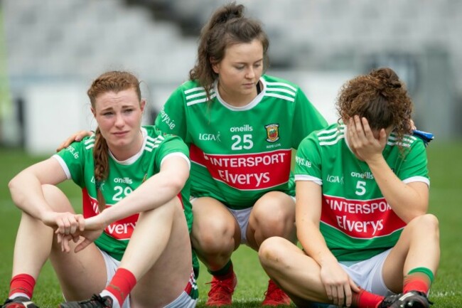 dejected-mayo-players-after-the-game