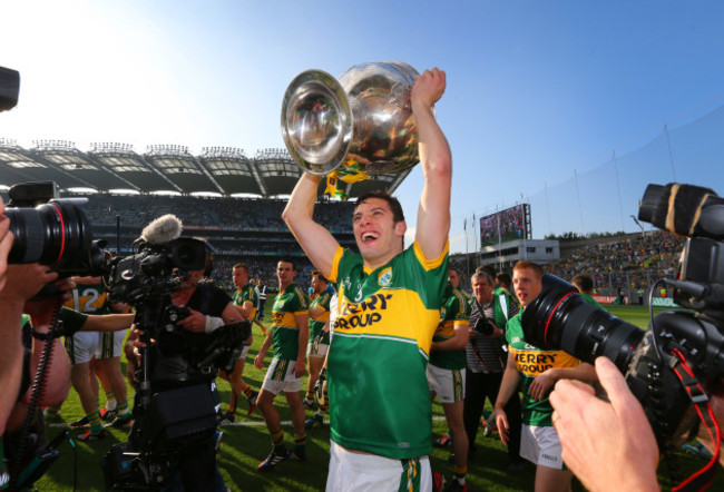 david-moran-celebrates