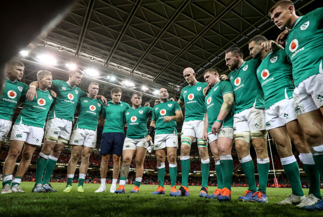 the-ireland-team-huddle-after-the-game