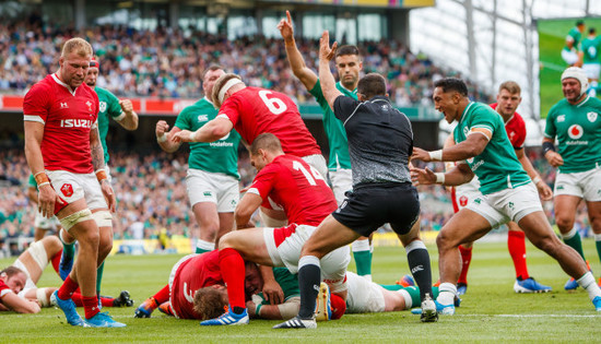 tadhg-furlong-scores-his-sides-second-try