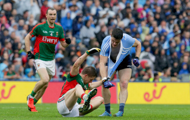 diarmuid-connolly-with-lee-keegan