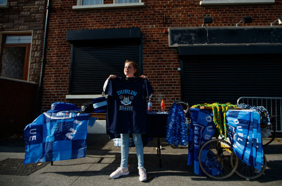 merchandise-seller-lexie-oleary-from-summerhill