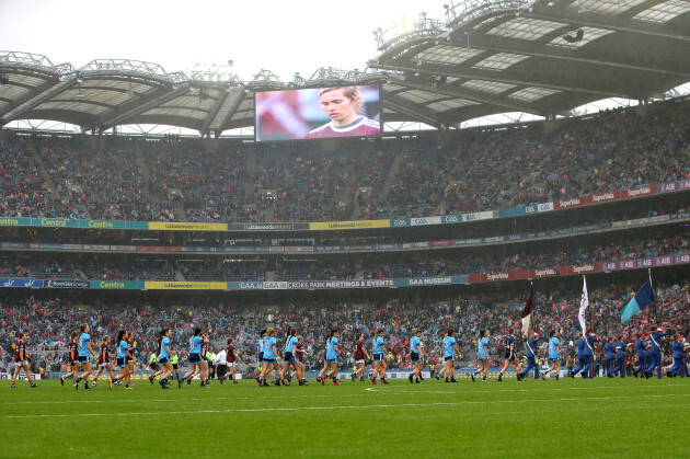 dublin-and-galway-teams-during-the-parade