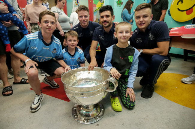 rob-mcdaid-cian-osullivan-and-eoin-murchan-with-sean-cummins-cian-cummins-and-patrick-muszka