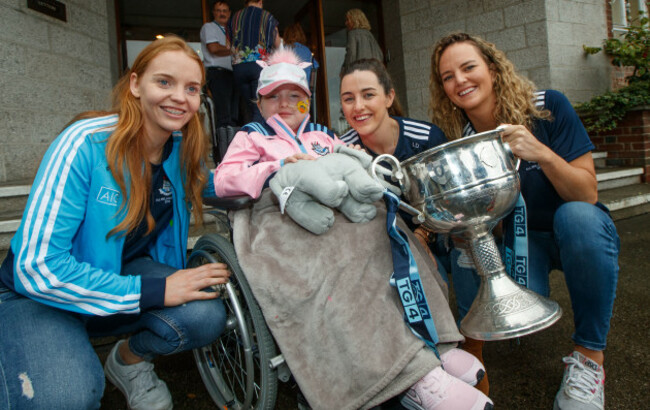 lauren-knight-with-ciara-trant-lyndsey-davey-and-rachael-ruddy