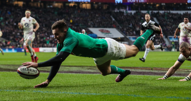 irelands-jacob-stockdale-scores-a-try