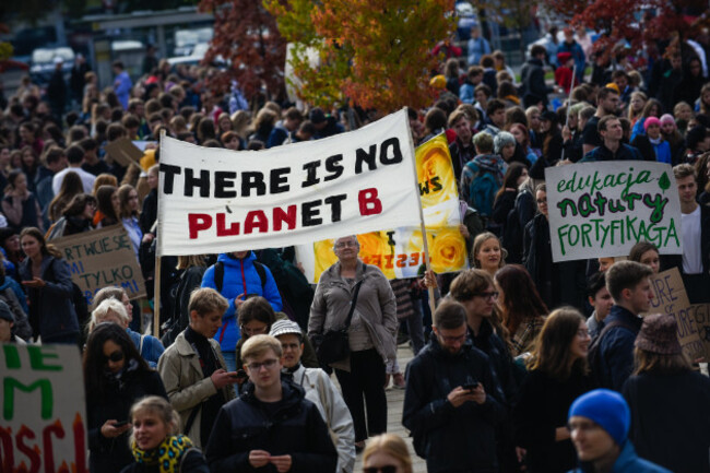 climate-strike-day-in-krakow-poland-20-sep-2019