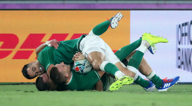 andrew-conway-celebrates-scoring-their-fourth-try-with-conor-murray-and-jonathan-sexton