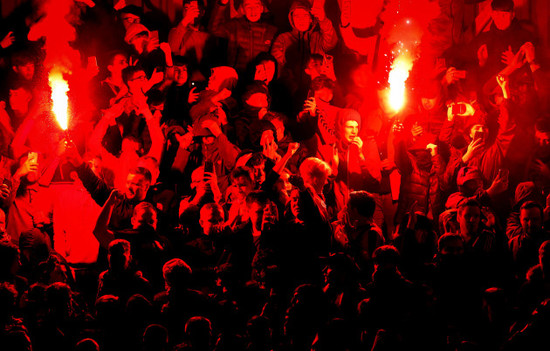 bohs-fans-let-off-flares