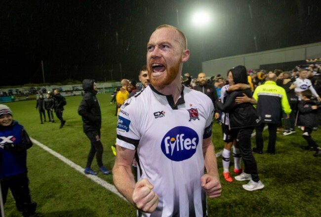 chris-shields-celebrates-winning-the-league